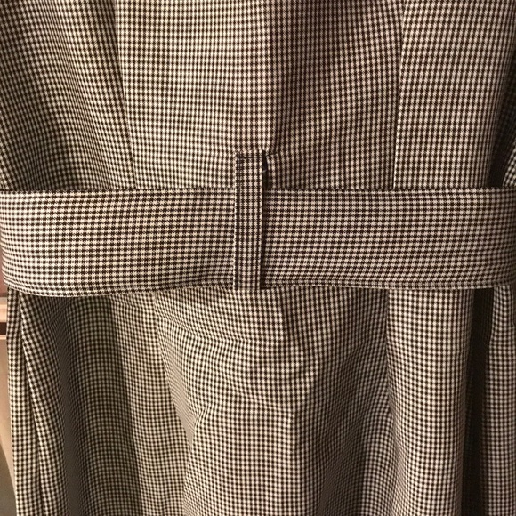 Dress - Picture 5 of 5